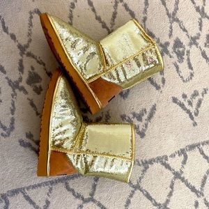 Gold sequin UGGS